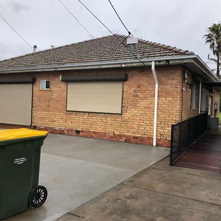 Melbourne Short Stay- Burwood Deakin Uni墨尔本民宿-迪肯大学burwood Exterior foto